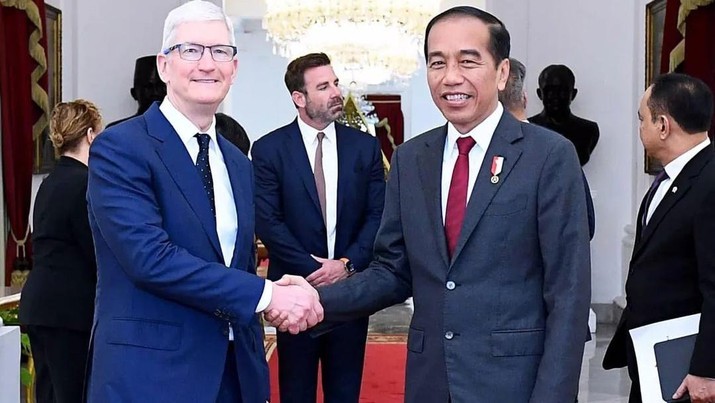 CEO Apple Tim Cook dan President Jokowi